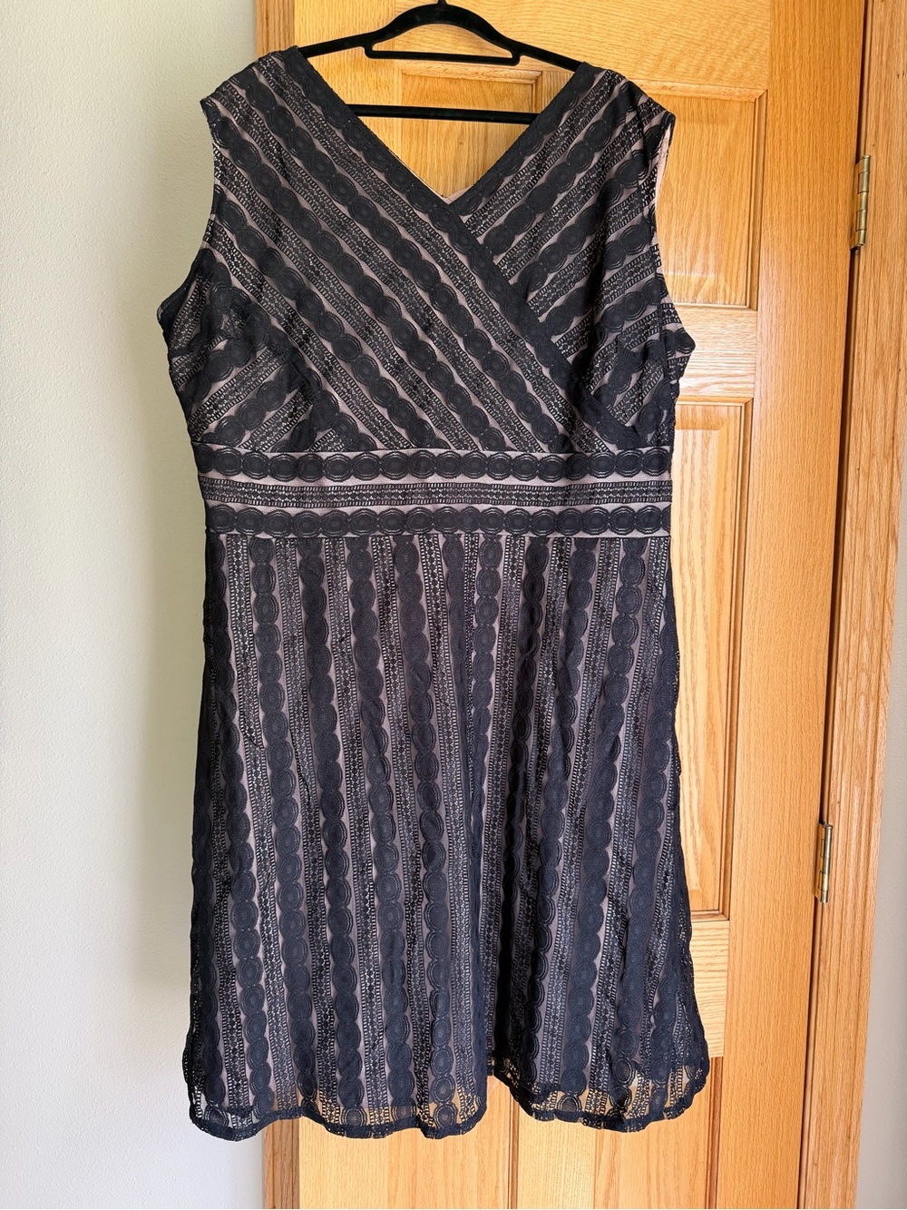 Signature Harper Black Lace Nude Illusion V-Neck Cocktail Dress Plus Size 22W